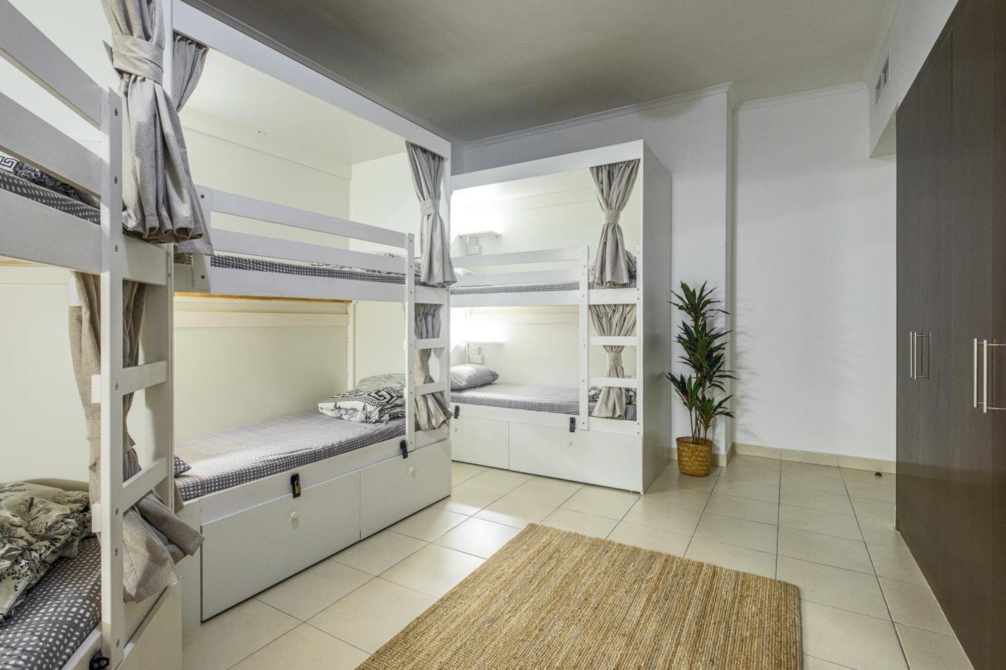 Torch 77 - By Saffron House Hostel Dubai Exterior photo