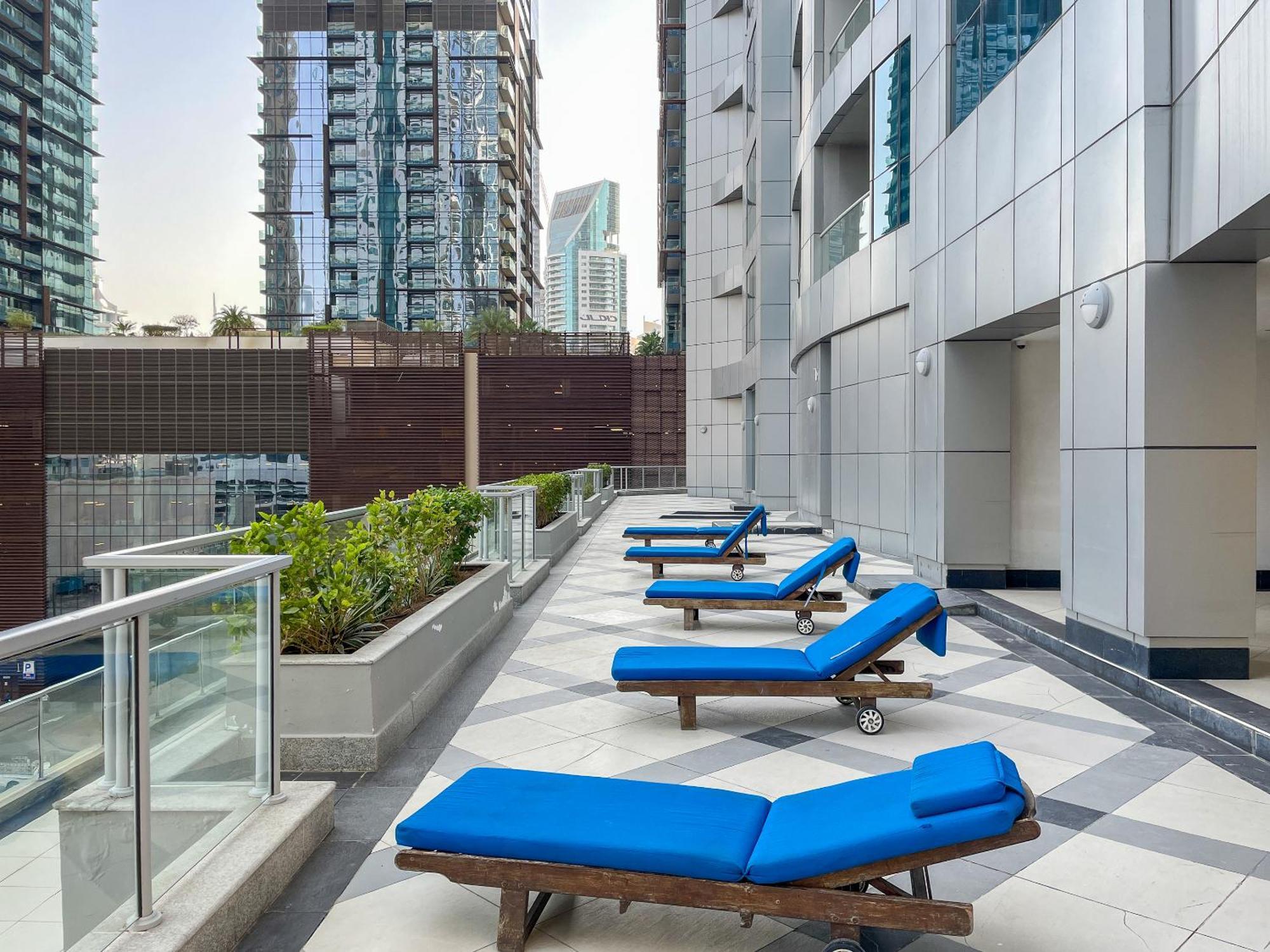 Torch 77 - By Saffron House Hostel Dubai Exterior photo