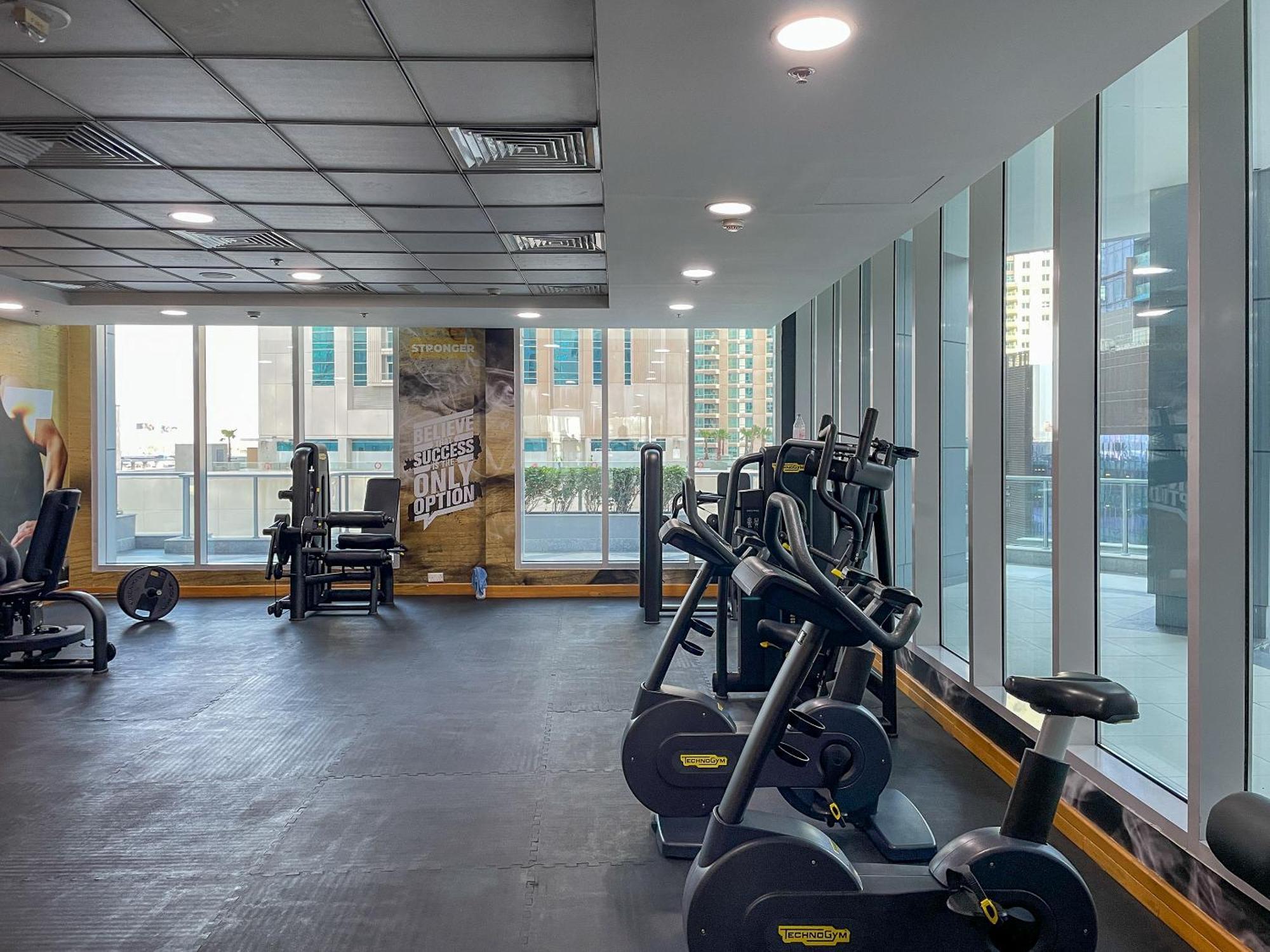 Torch 77 - By Saffron House Hostel Dubai Exterior photo