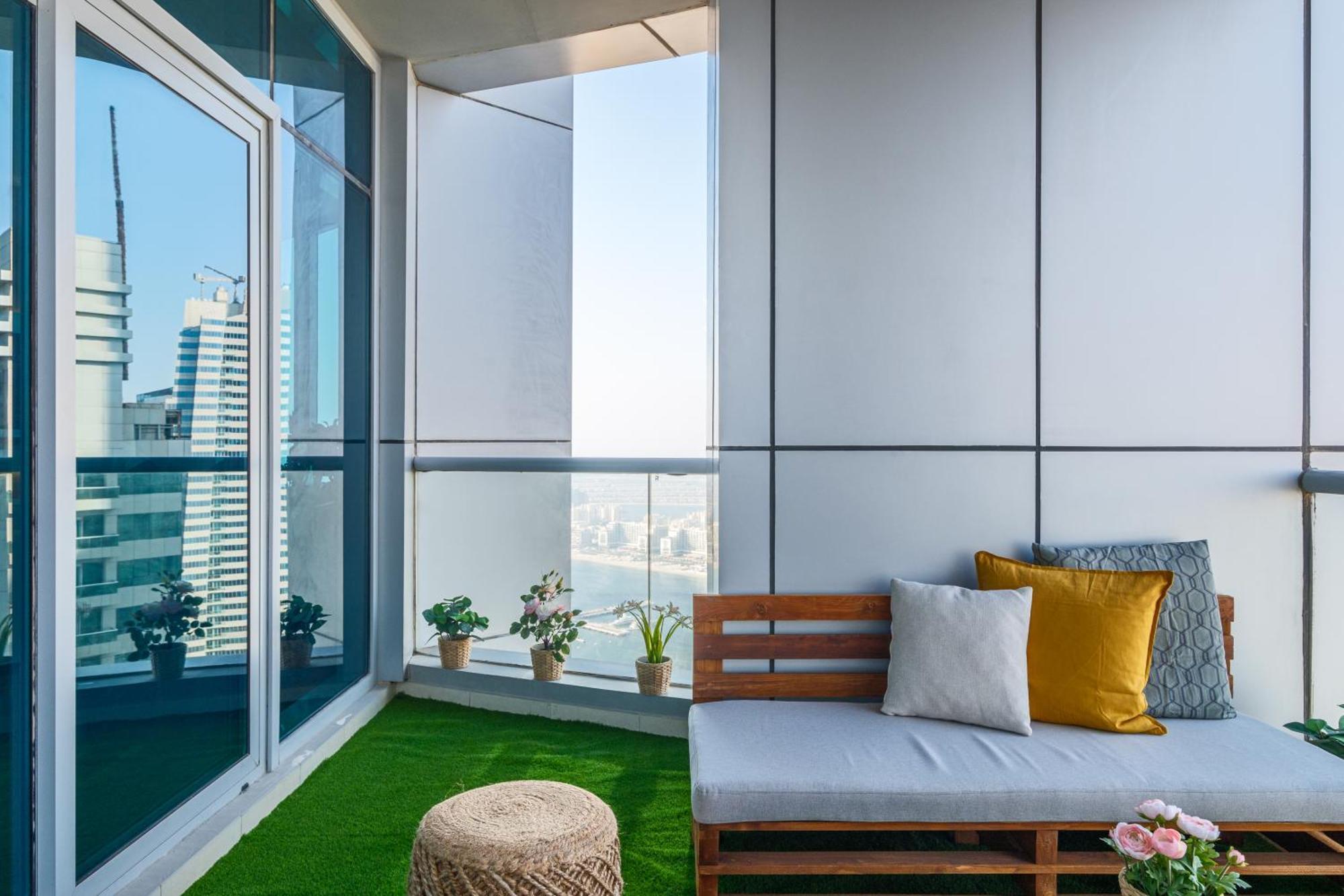 Torch 77 - By Saffron House Hostel Dubai Exterior photo
