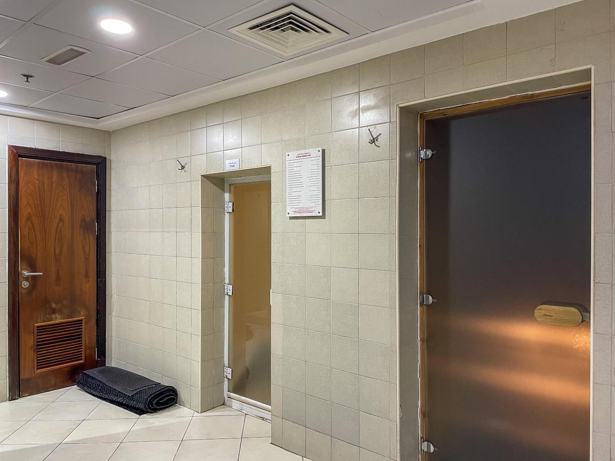 Torch 77 - By Saffron House Hostel Dubai Exterior photo